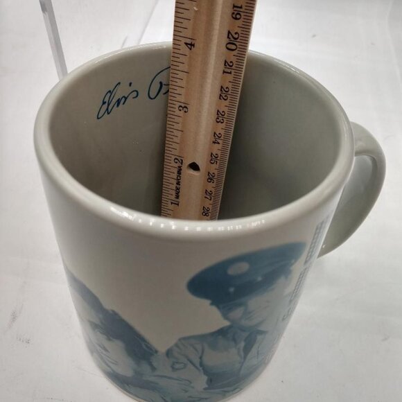Elvis Presley Ceramic Mug With Signature Design - Picture 6 of 6